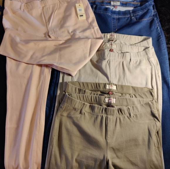 L.E.I. Juniors Luxe Pull-On Ankle Jeggings Pants, Seven Pairs - Picture 6 of 13